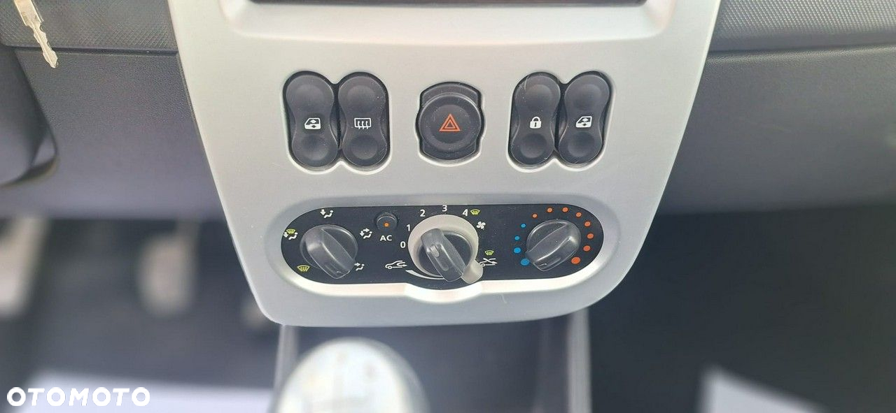 Dacia Logan - 13