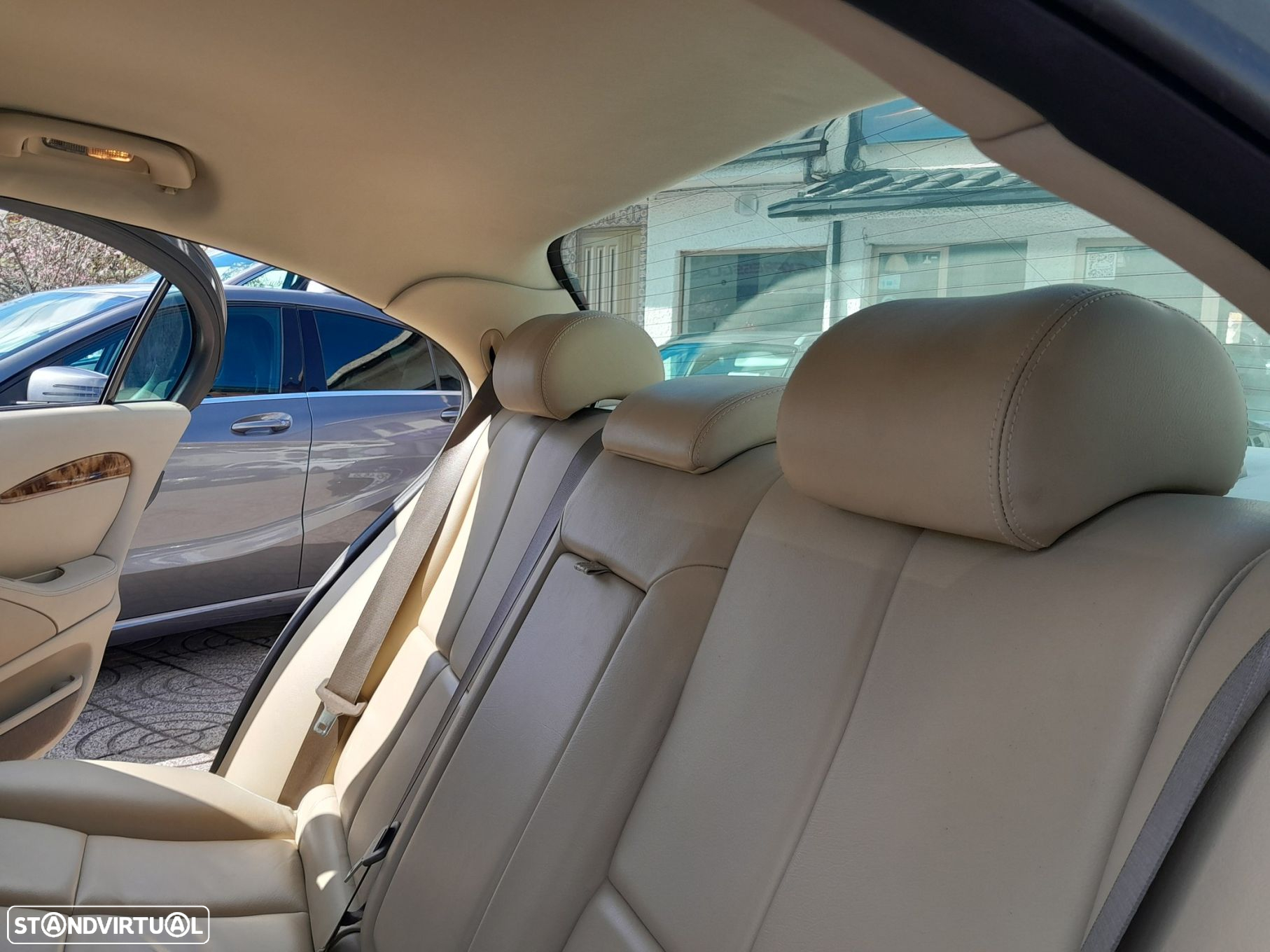 Jaguar S-Type 2.7 D V6 Executive Auto. - 19