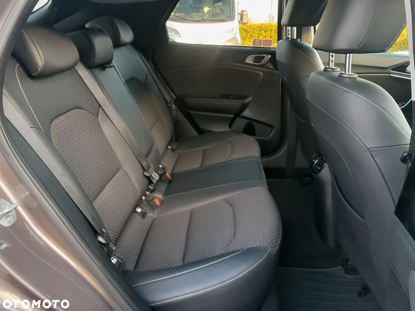 Kia XCeed 1.6 T-GDI L DCT - 11