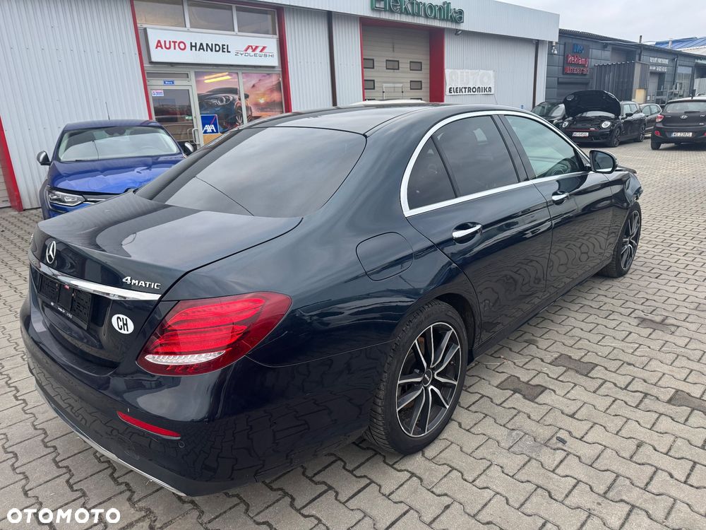 Mercedes-Benz Klasa E 350 d 4-Matic 9G-TRONIC - 3