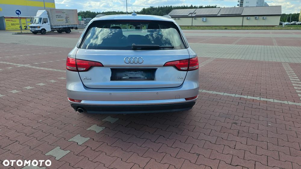 Audi A4 Avant - 4