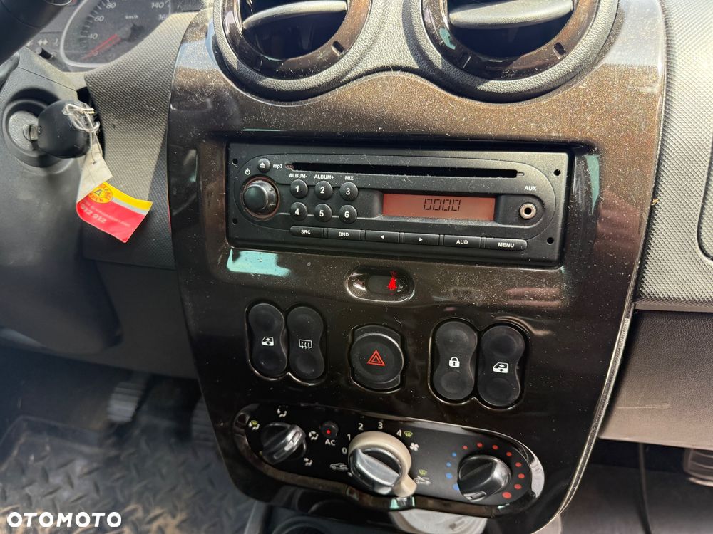 Dacia Duster dCi 110 FAP 4x4 Urban Explorer - 13