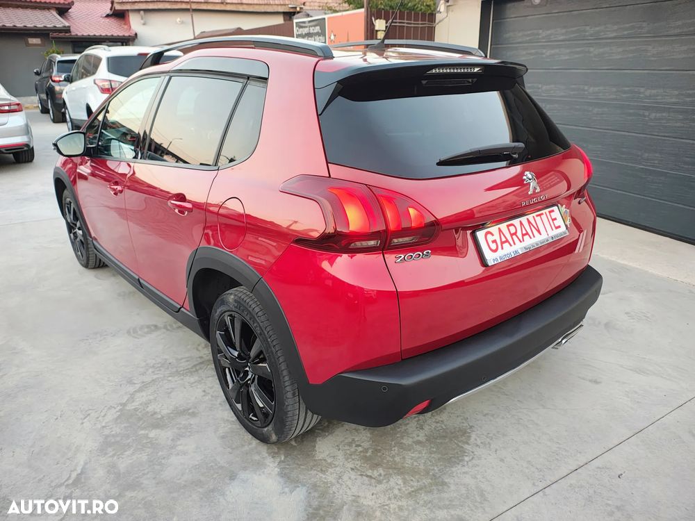 Peugeot 2008 PureTech 110 Stop&Start EAT6 GT-Line Edition - 4