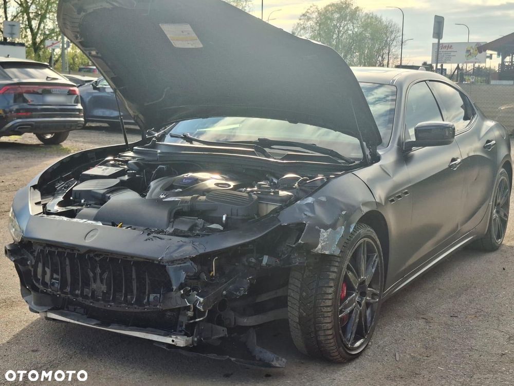 Maserati Ghibli GranSport - 14