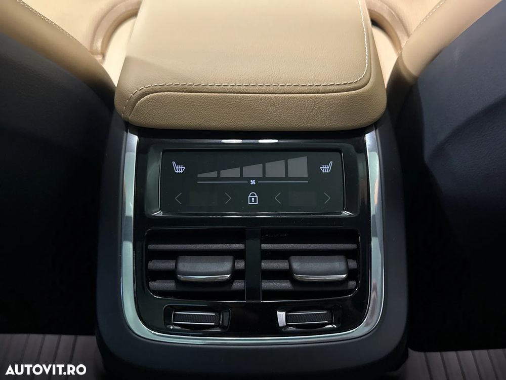 Volvo XC 60 - 24