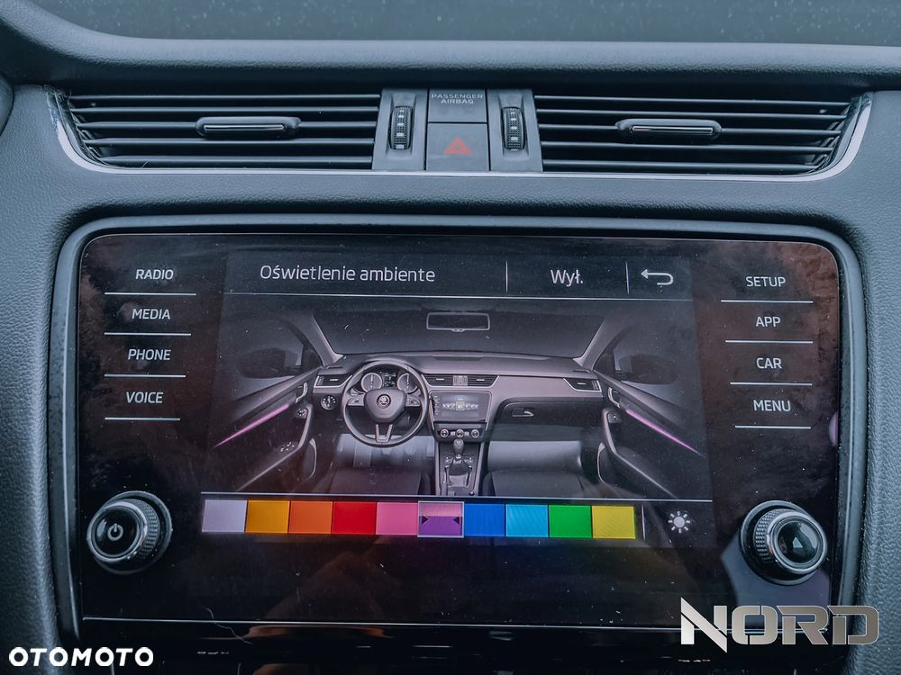 Skoda Octavia 1.8 TSI DSG Style - 21