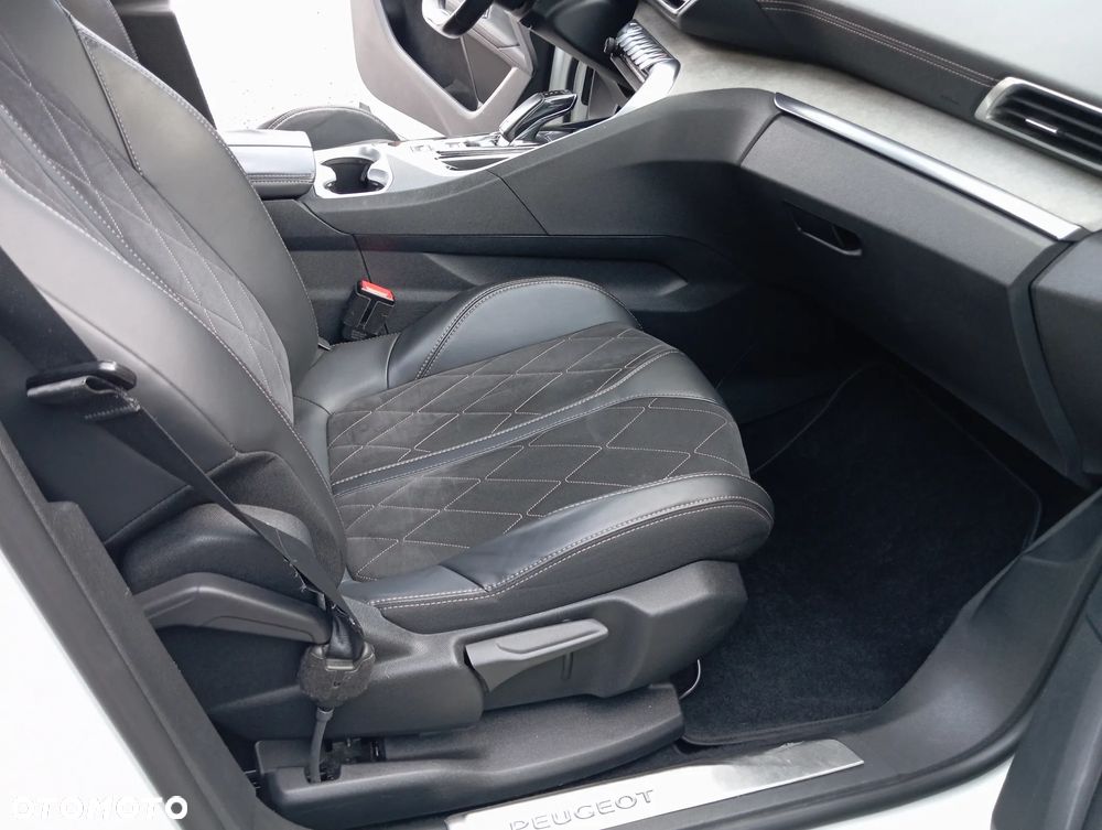 Peugeot 3008 BlueHDi 180 Stop & Start EAT6 GT - 16