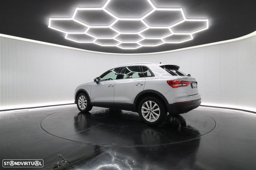 Audi Q3 45 TFSIe S tronic - 5