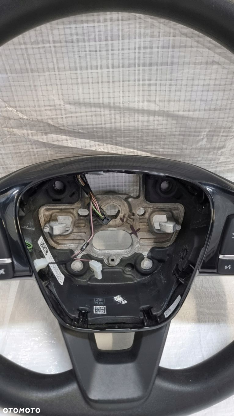 KIEROWNICA MULTIFUNKCJA H1BB-3600-AG FORD FIESTA MK8 - 3