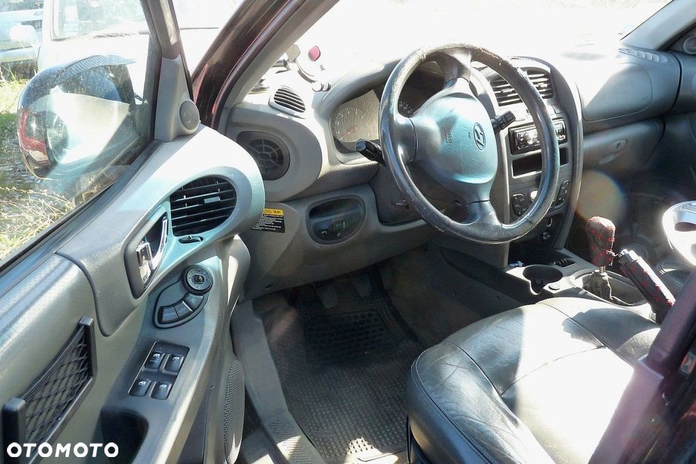 Hyundai Santa Fe SM 2004 2.4i G4JS Suv (MASKA, ZDERZAK, LAMPA, BŁOTNIK, DRZWI, SZYBA, FOTEL) - 6