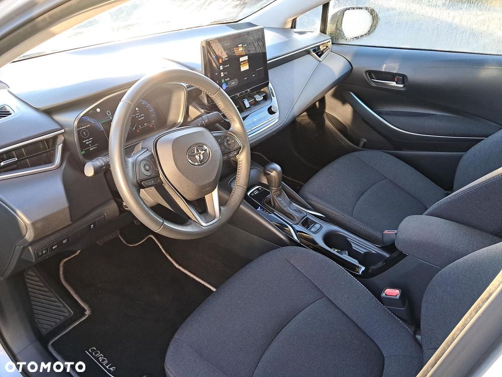 Toyota Corolla 1.8 Hybrid Comfort - 12