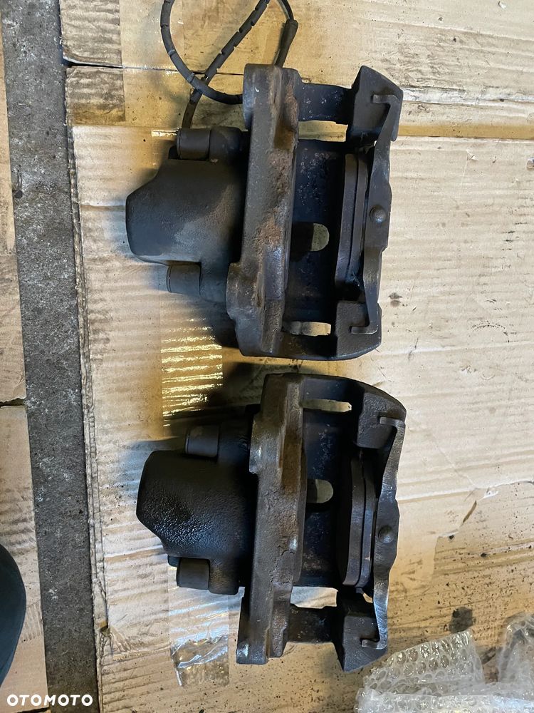 Zacisk hamulca prawy lewy przód bmw E39 3.0 d 3.0 i 4.4 v8 60/30 - 6