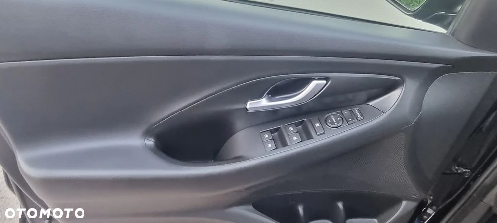 Hyundai i30 1.4 Comfort - 16