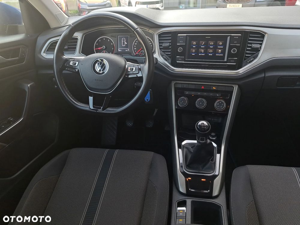 Volkswagen T-Roc - 21
