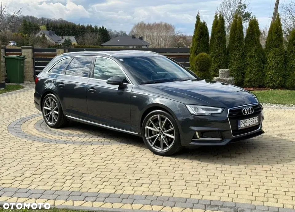 Audi A4 - 1
