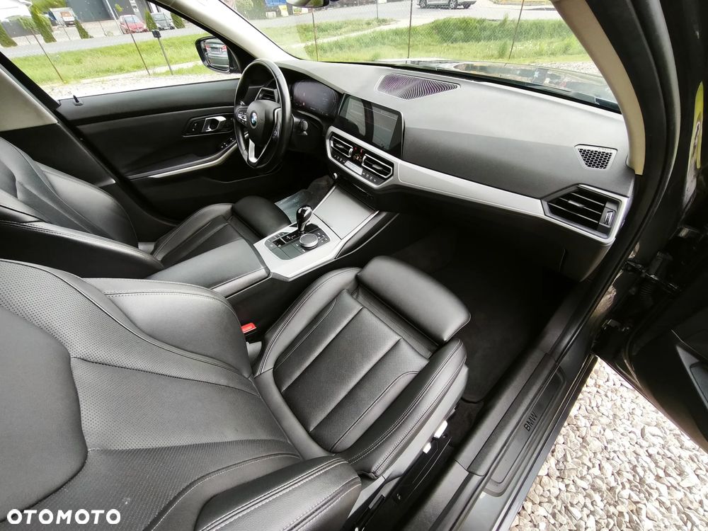 BMW Seria 3 - 28