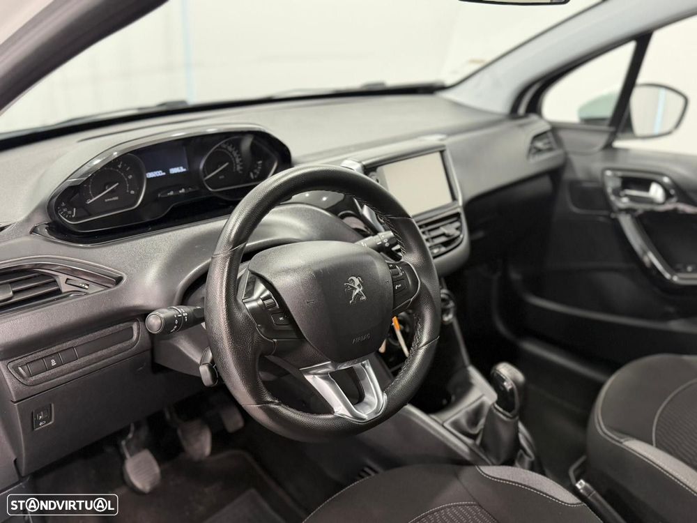 Peugeot 208 1.4 HDi Active - 6