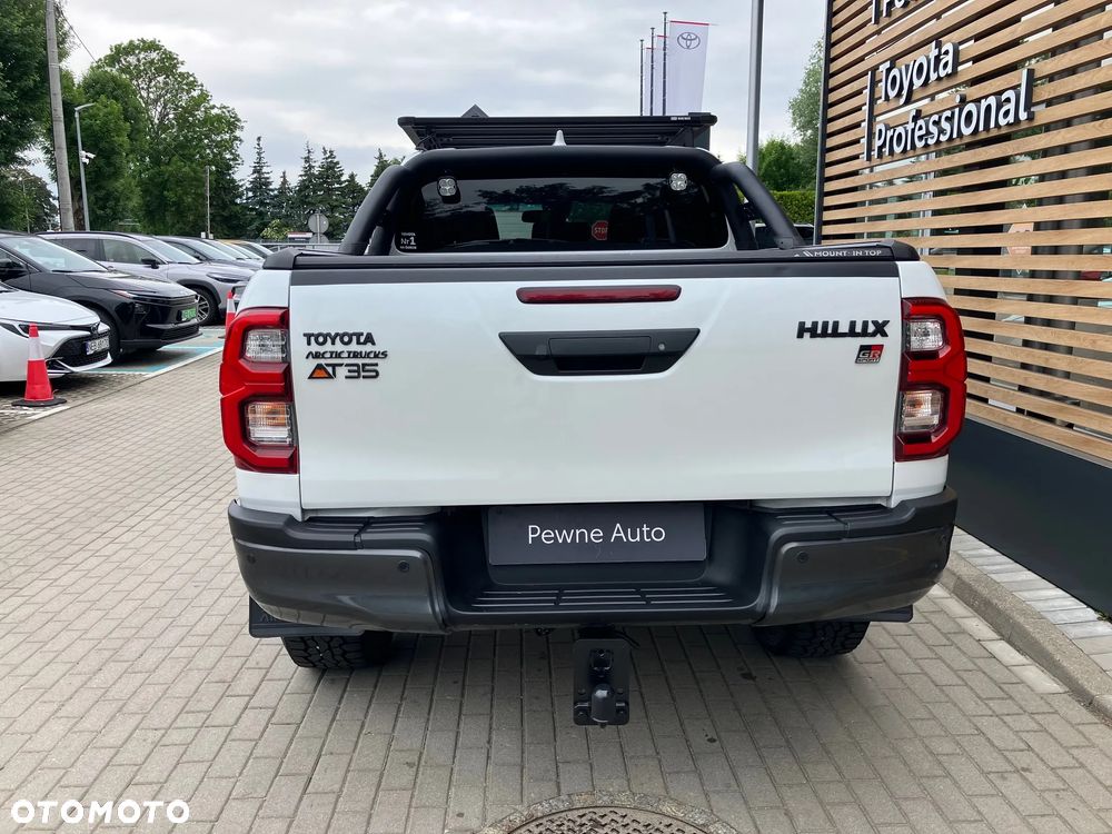 Toyota Hilux 2.8 D-4D Double Cab GR Sport 4x4 - 5