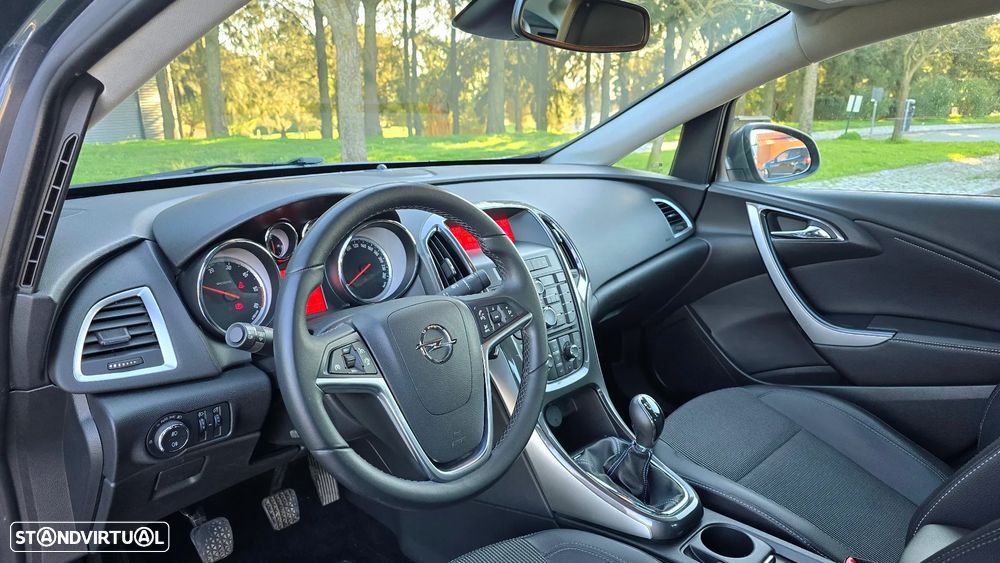 Opel Astra 1.7 CDTI Cosmo Start/Stop - 2