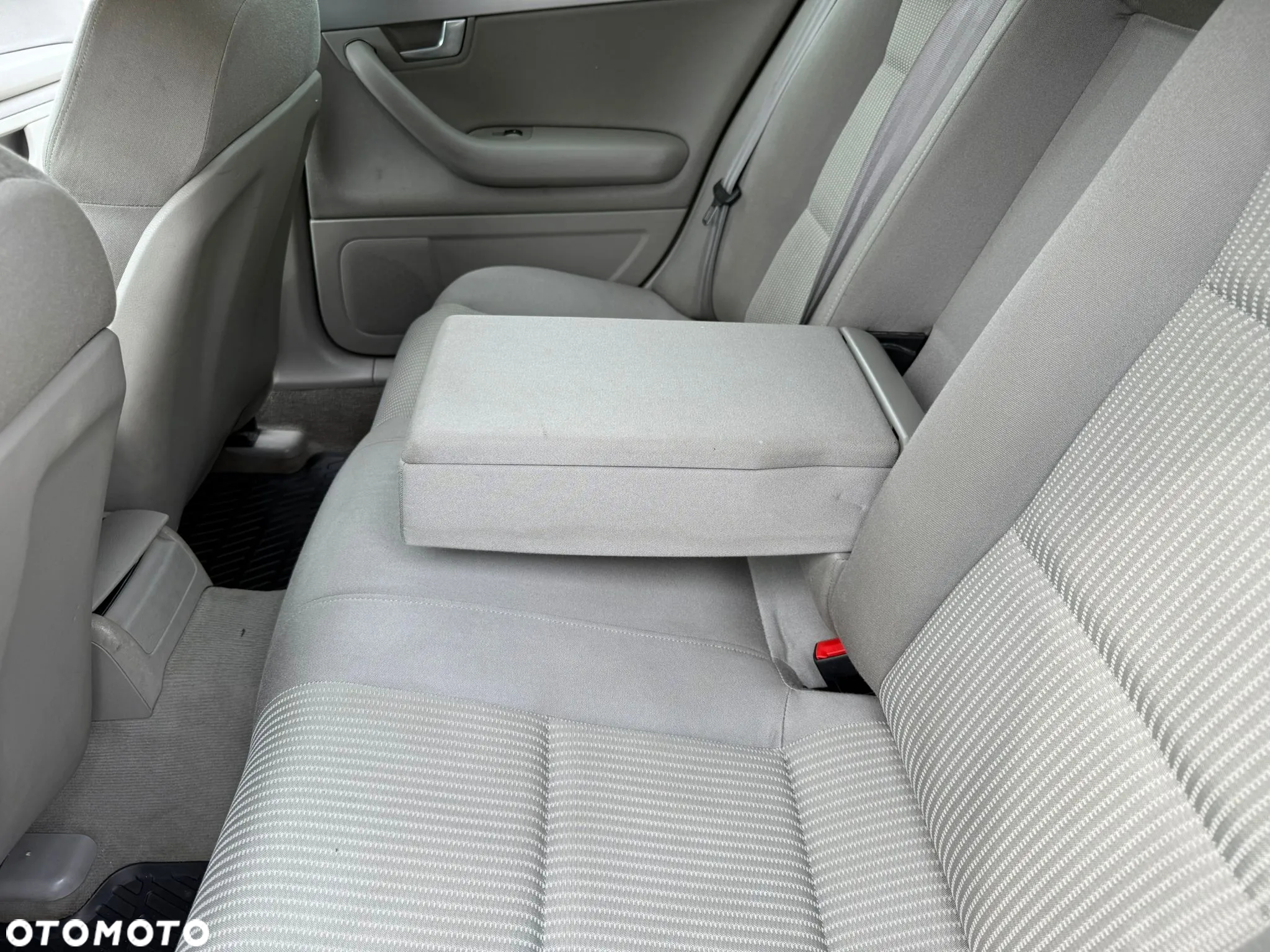 Audi A4 Avant 1.8T - 23