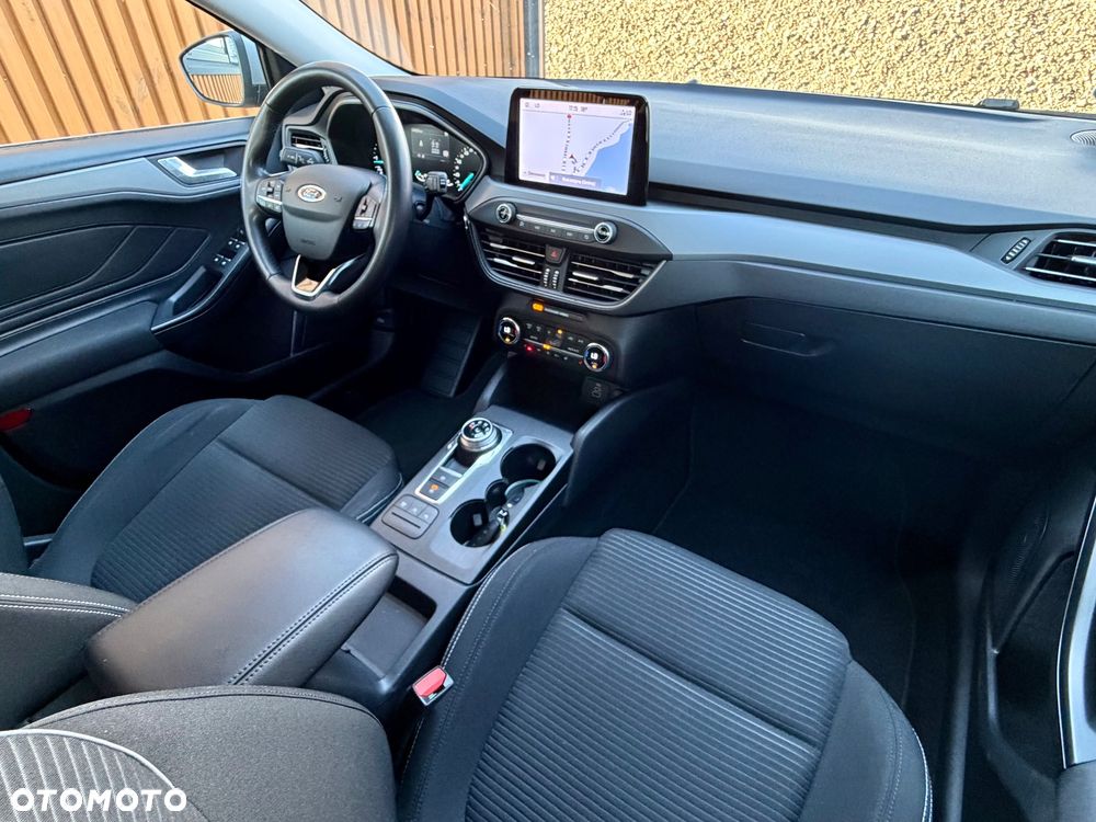 Ford Focus 1.5 EcoBlue Start-Stopp-System TITANIUM - 24