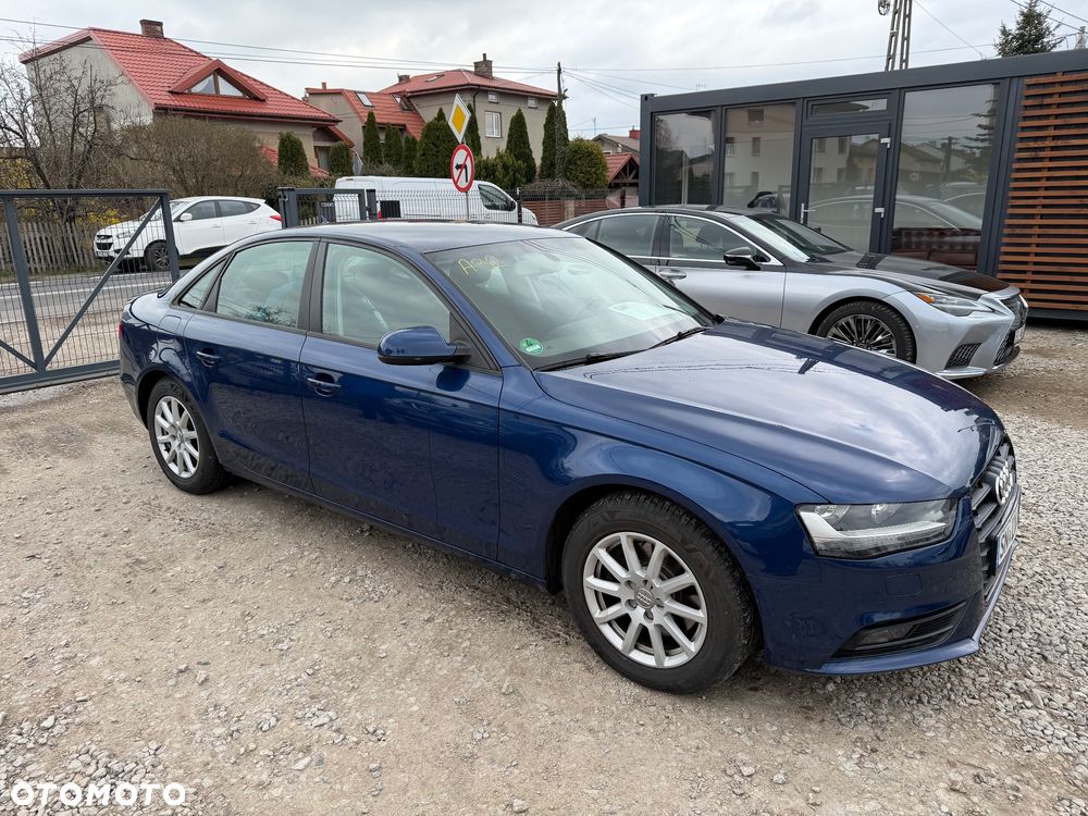 Audi A4 Limousine - 18