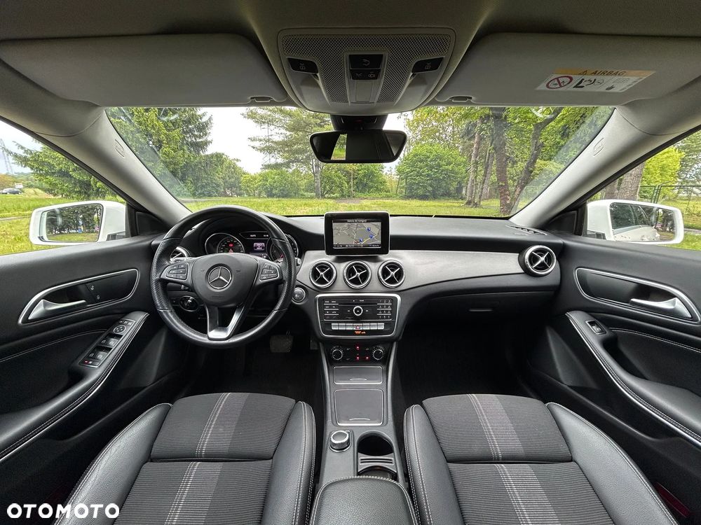 Mercedes-Benz CLA - 15