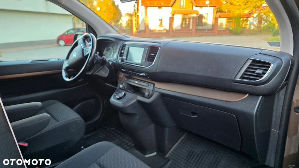 Toyota Proace Verso - 11