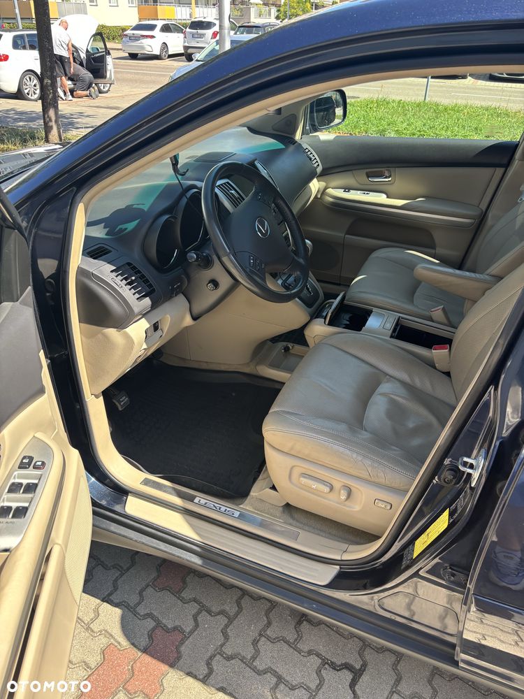 Lexus RX - 4