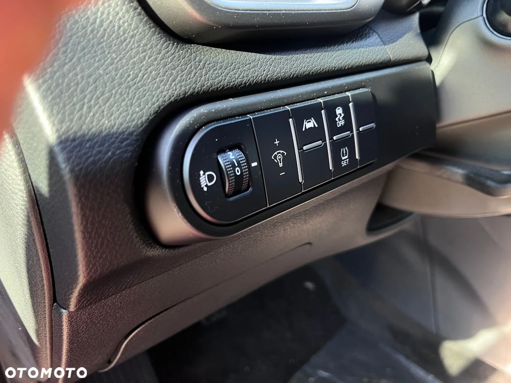 Kia Ceed 1.5 T-GDI M - 23