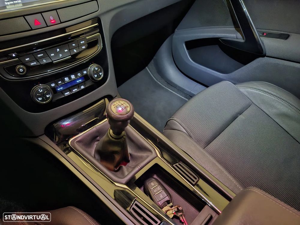 Peugeot 508 SW 1.6 BlueHDi Allure - 17