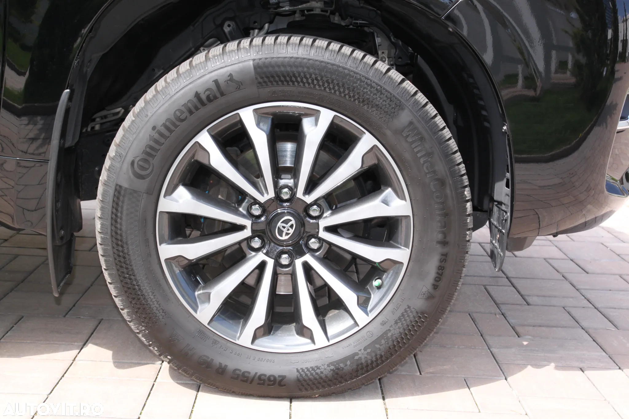 Toyota Land Cruiser 2.8l Turbo D-4D A/T Executive - 3