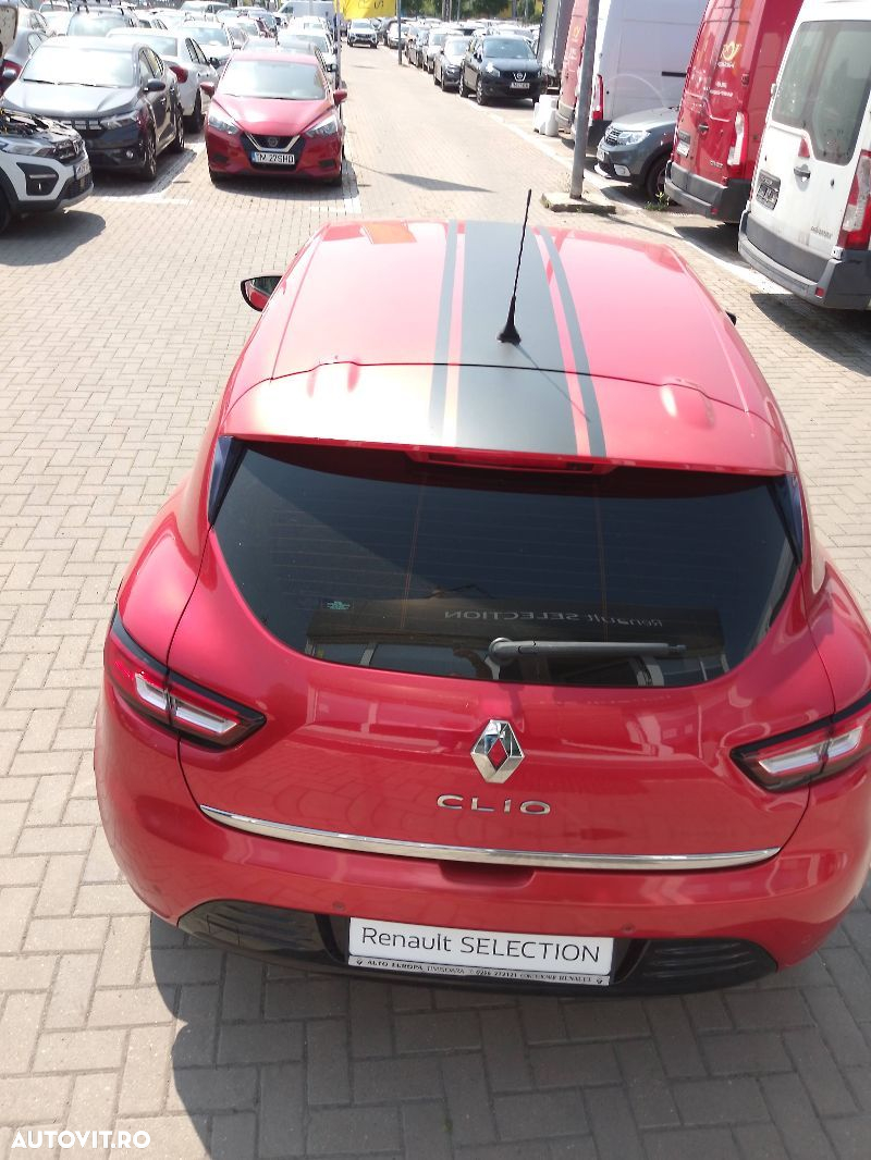Renault Clio - 19