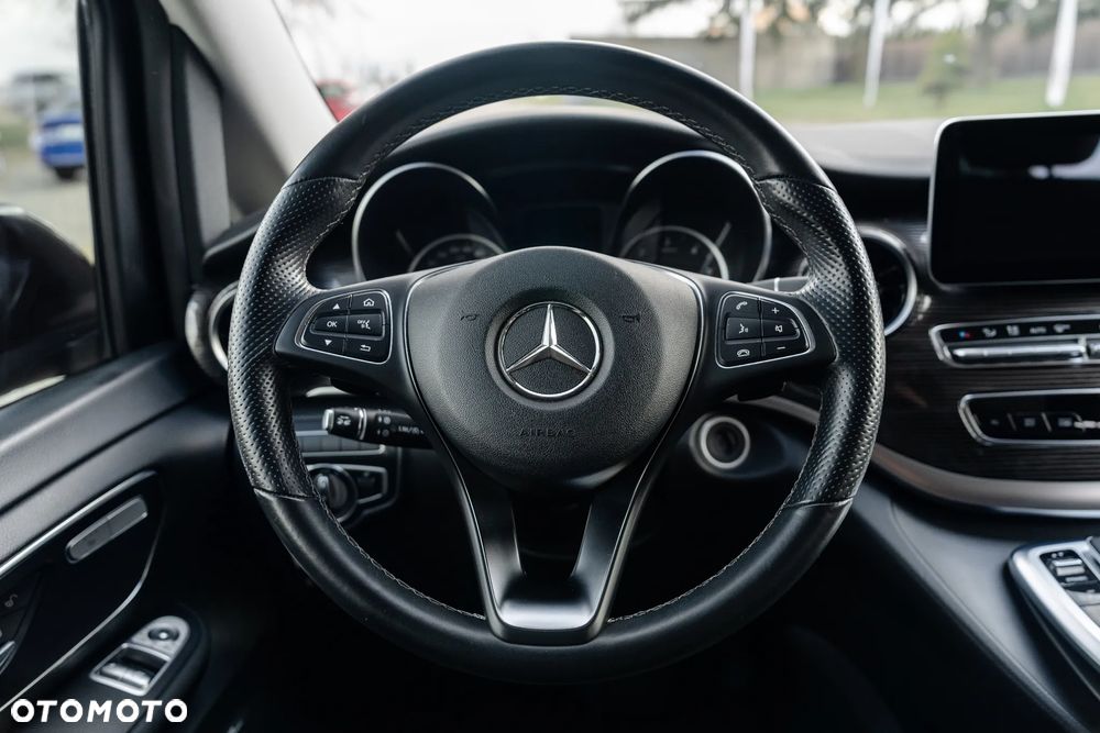 Mercedes-Benz Klasa V 300 d 4-Matic 9G-Tronic (ekstra d³) - 11