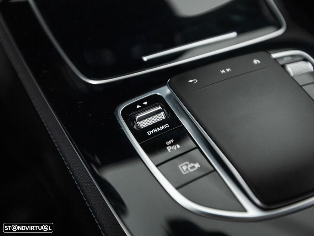 Mercedes-Benz E 300 de Avantgarde - 26