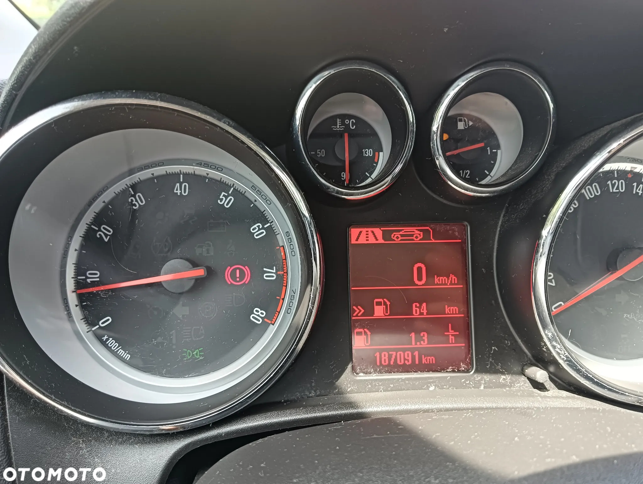 Opel Astra IV 1.6 Essentia - 11