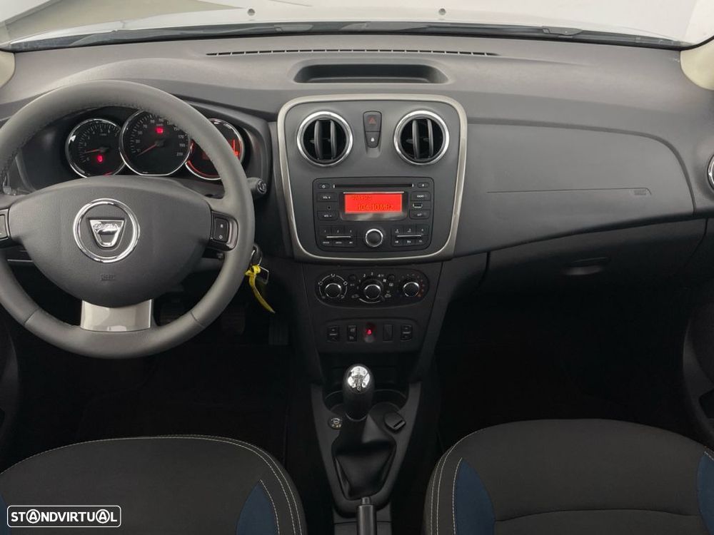 Dacia Sandero - 10