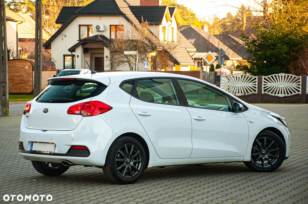 Kia Ceed 1.6 GDI Platinum Edition - 18