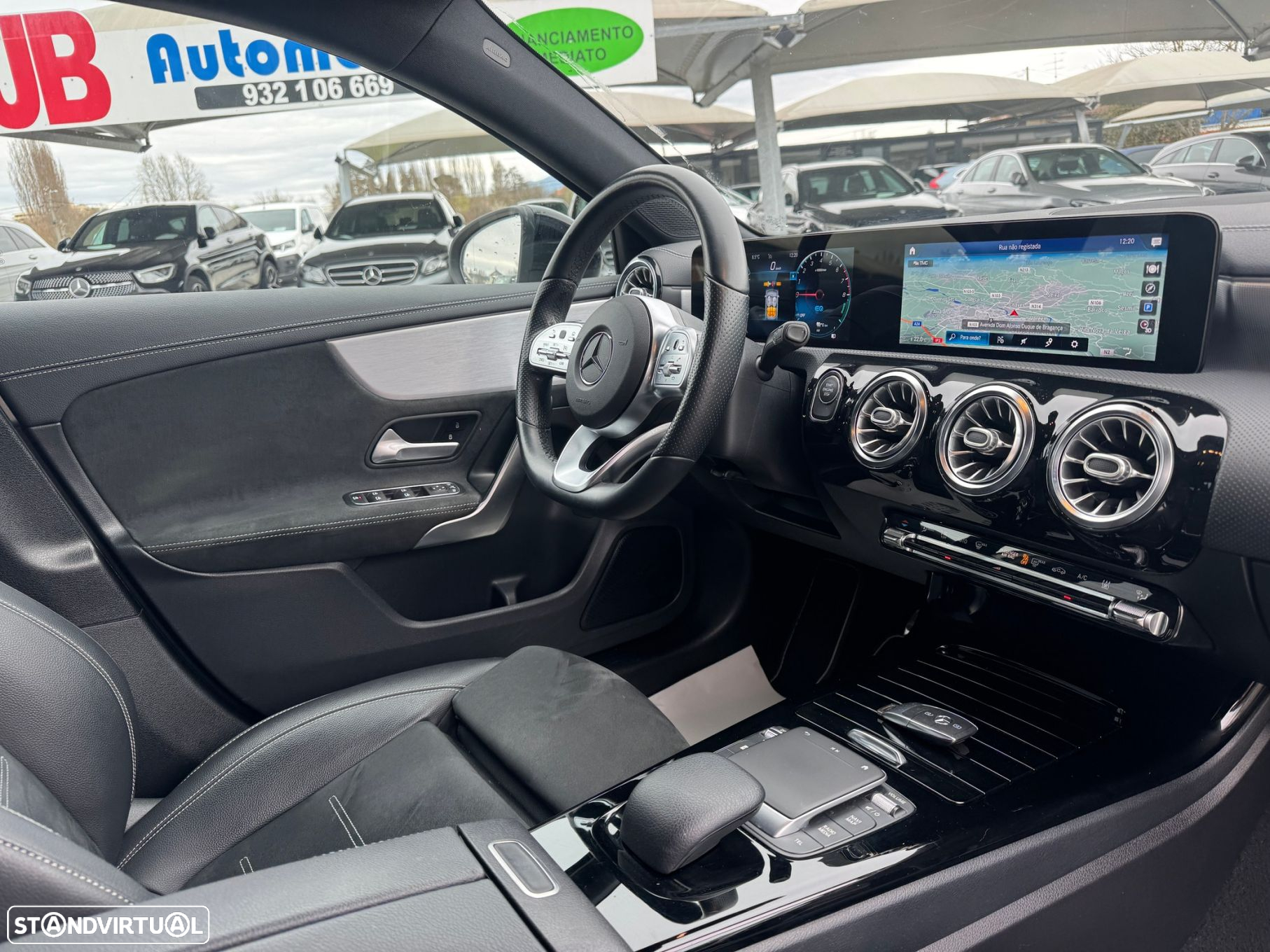 Mercedes-Benz A 250 e AMG Line - 12
