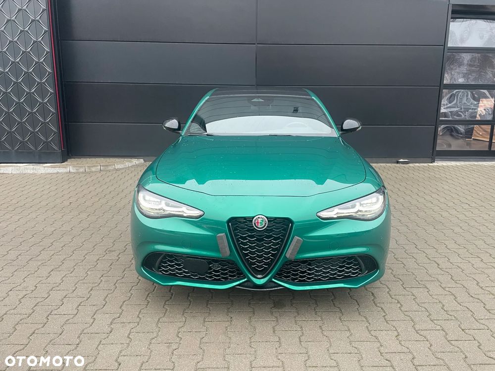 Alfa Romeo Giulia 2.0 Turbo Intensa Q4 - 1