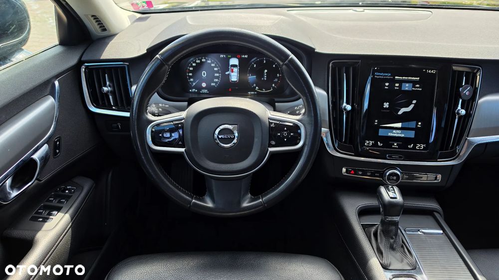 Volvo V90 D4 Geartronic Momentum - 8