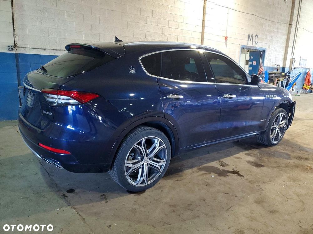 Maserati Levante - 4