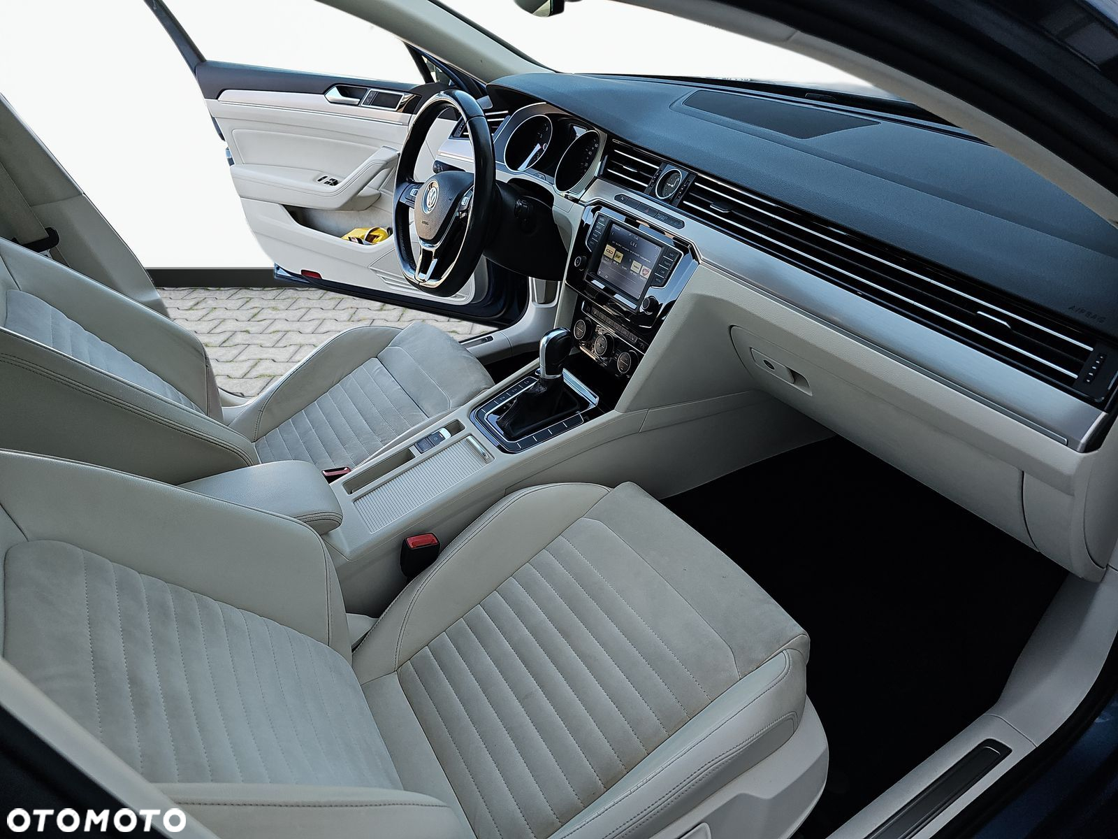 Volkswagen Passat - 18
