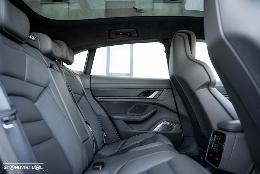 Porsche Taycan Sport Turismo Turbo S - 57