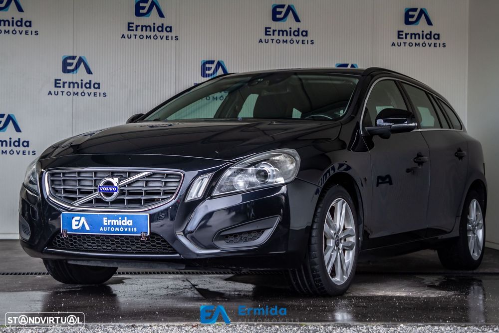 Volvo V60 2.0 D3 Momentum - 3