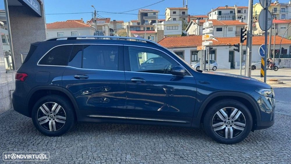Mercedes-Benz EQB 300 4Matic Progressive - 11
