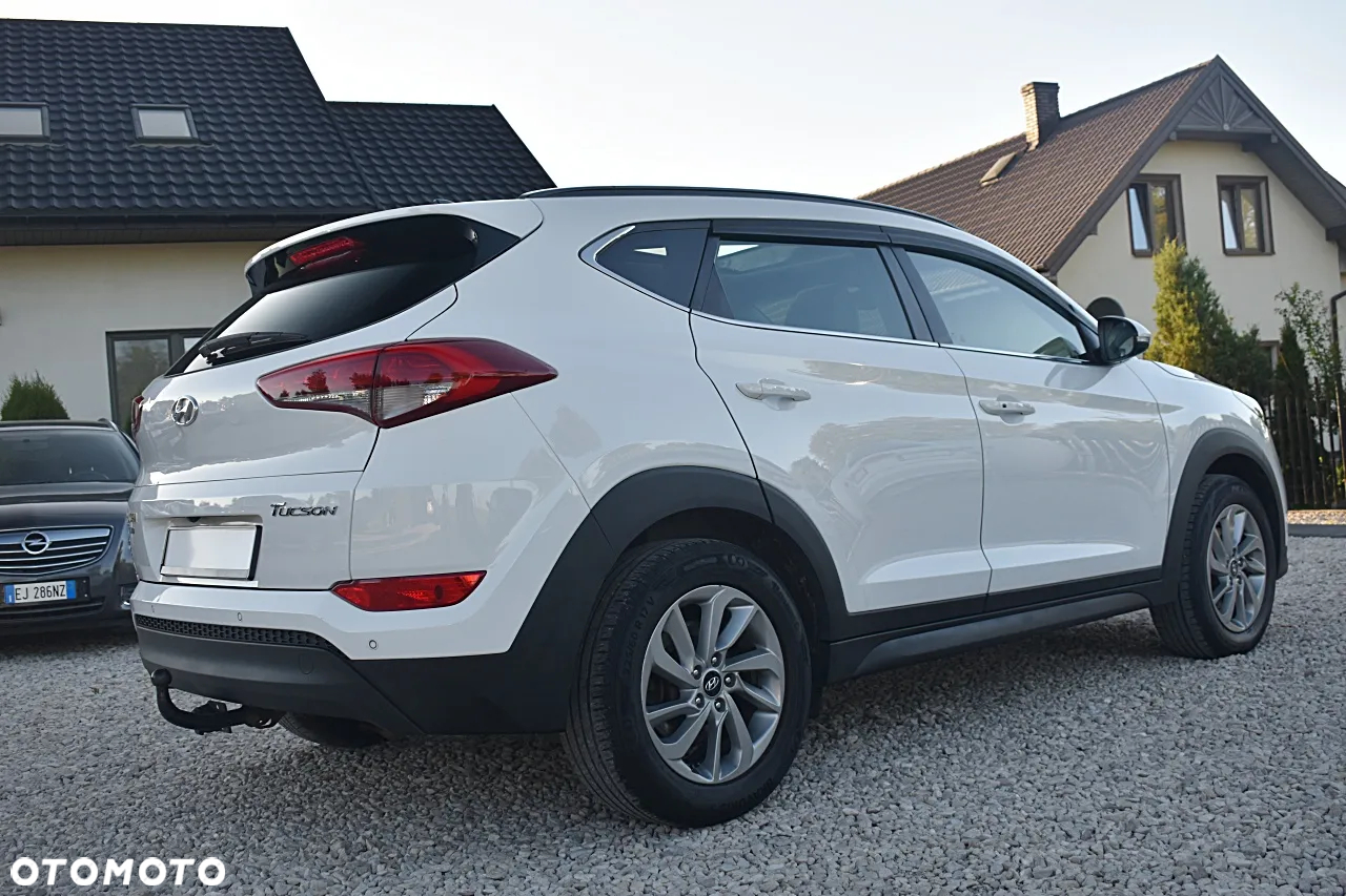 Hyundai Tucson 1.7 CRDI BlueDrive Style 2WD - 8
