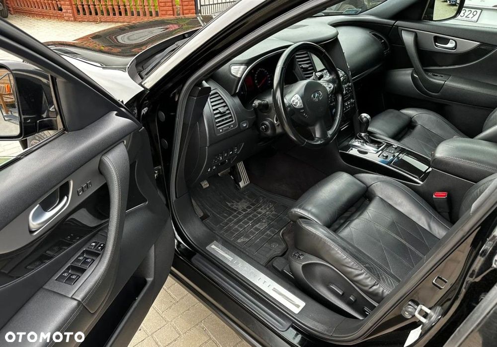 Infiniti FX - 7