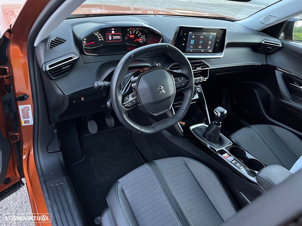 Peugeot 2008 PureTech 130 Allure - 6