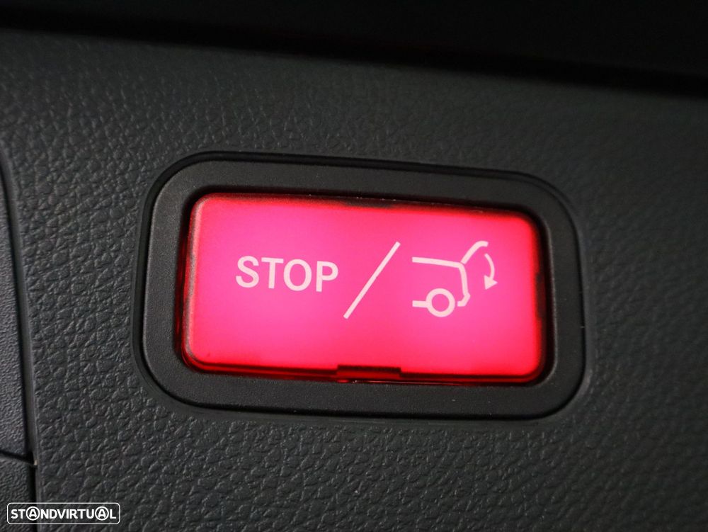 Mercedes-Benz GLC 300 e 4Matic - 24